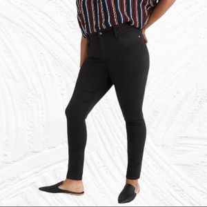 Madewell Black Curvy High Rise Skinny Size 37